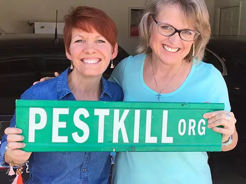 PestKill.org logo in hands