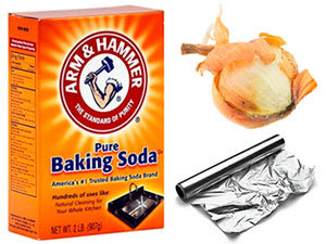 Baking soda, aluminium folio and onion